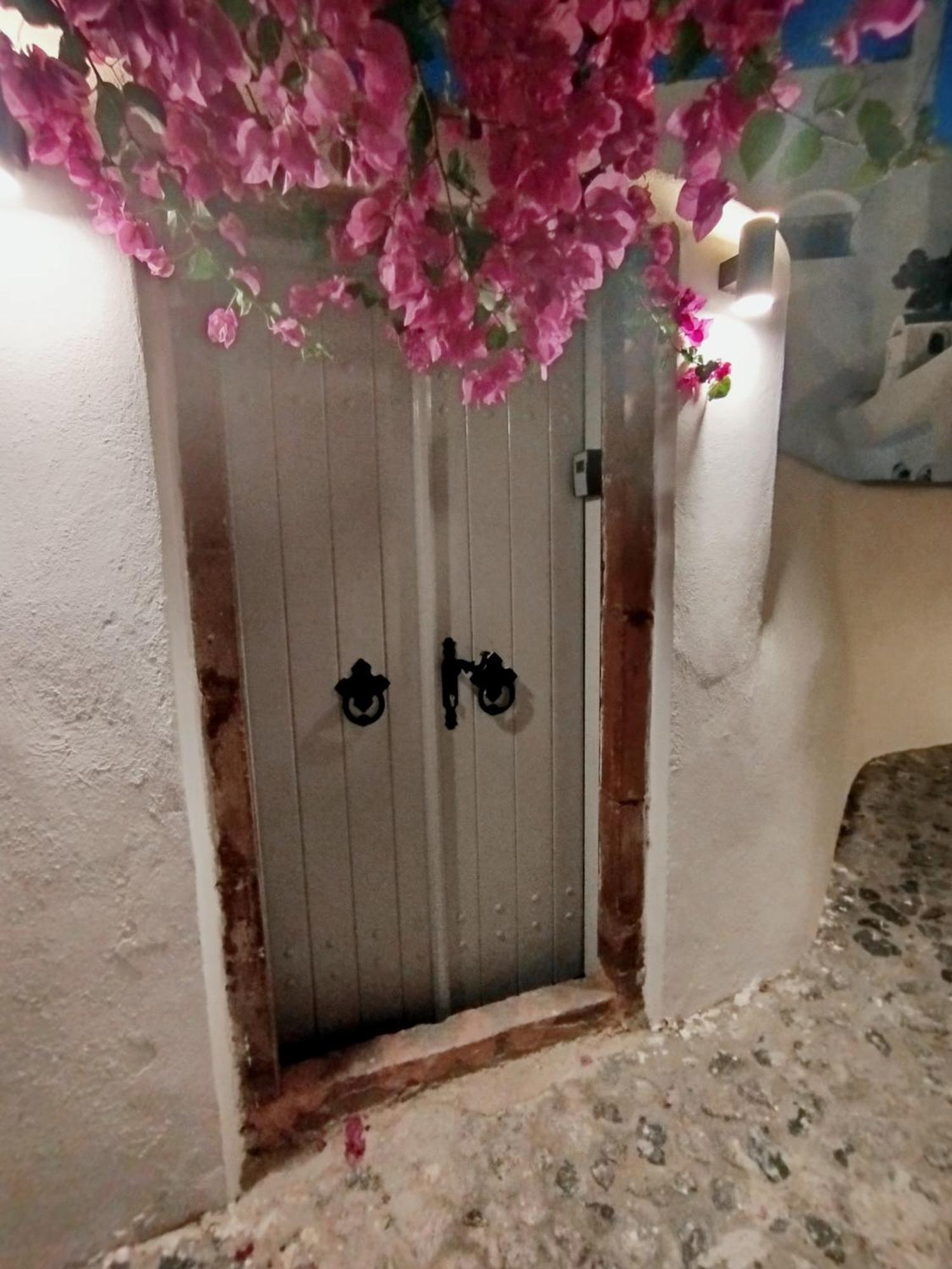 Aidos Villa Santorini Мегалохори Екстериор снимка